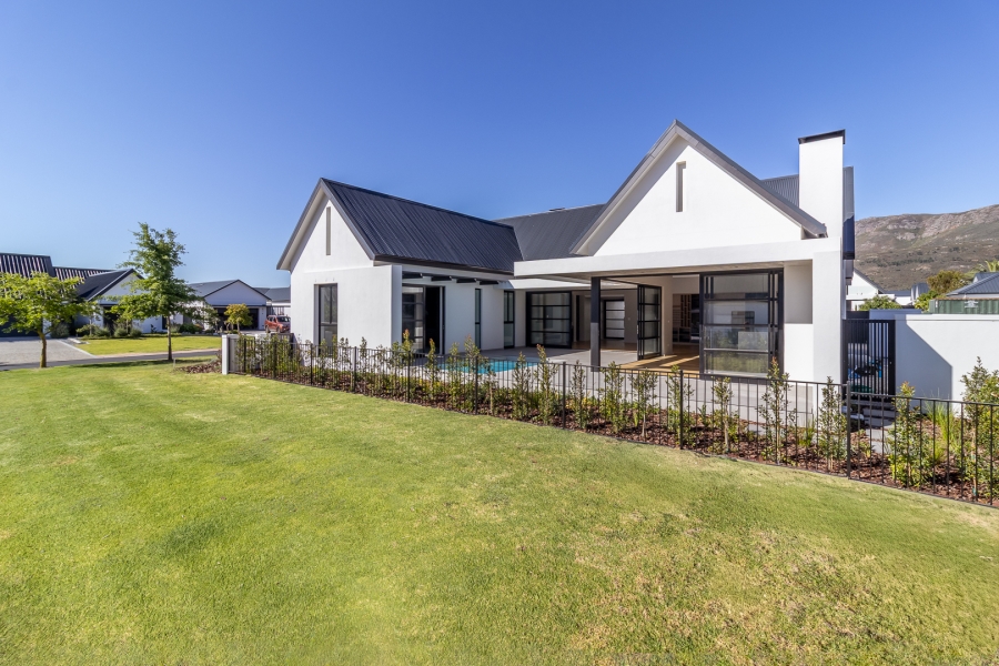 4 Bedroom Property for Sale in Pearl Valley at Val de Vie Western Cape